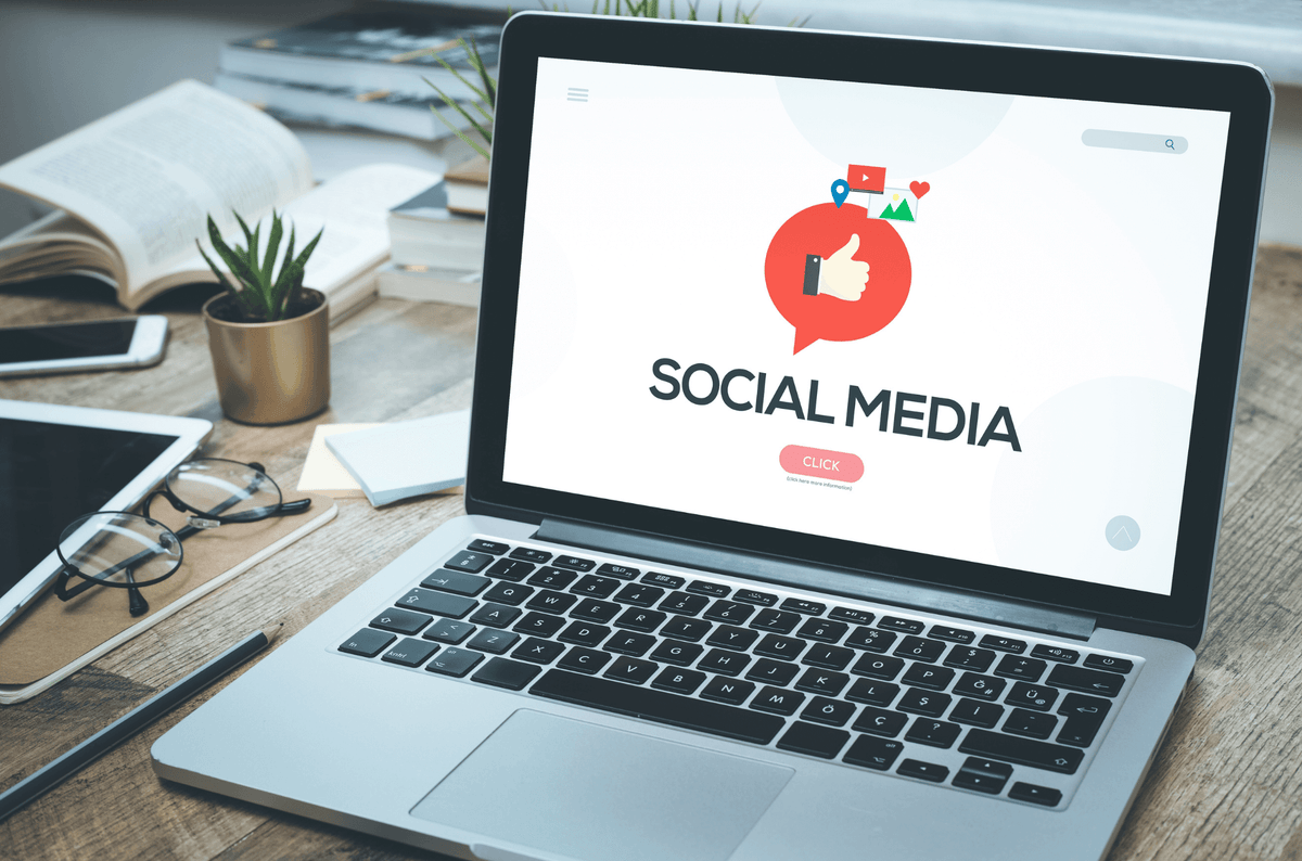 Social Media Marketing: Strategies for Growth and Engagement (Brand Builders: Social Sizzle)